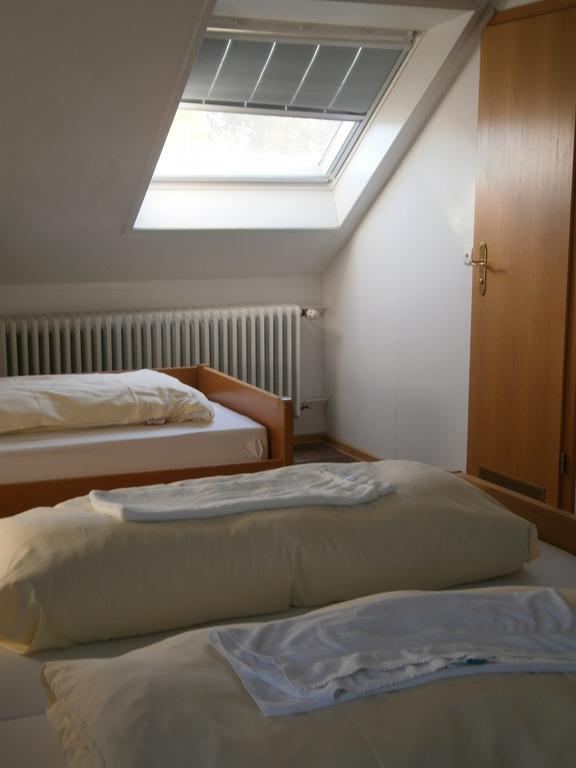 Hotel Strauss Waldbronn Δωμάτιο φωτογραφία