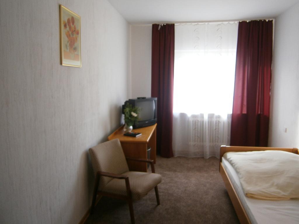Hotel Strauss Waldbronn Δωμάτιο φωτογραφία
